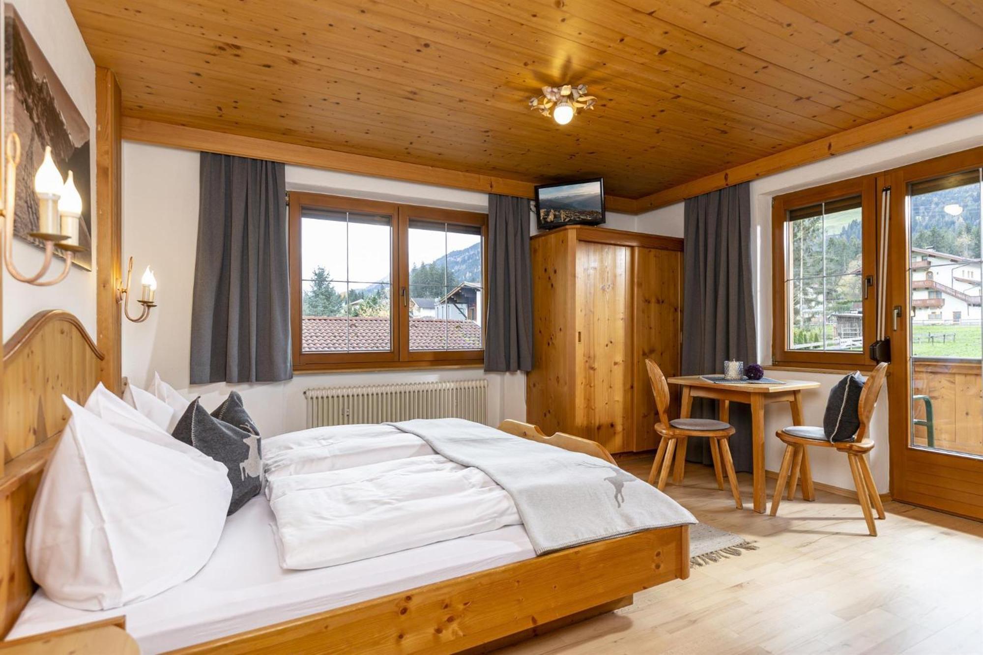 Апартаменты Haus Jochler Рид-им-Циллерталь Номер фото